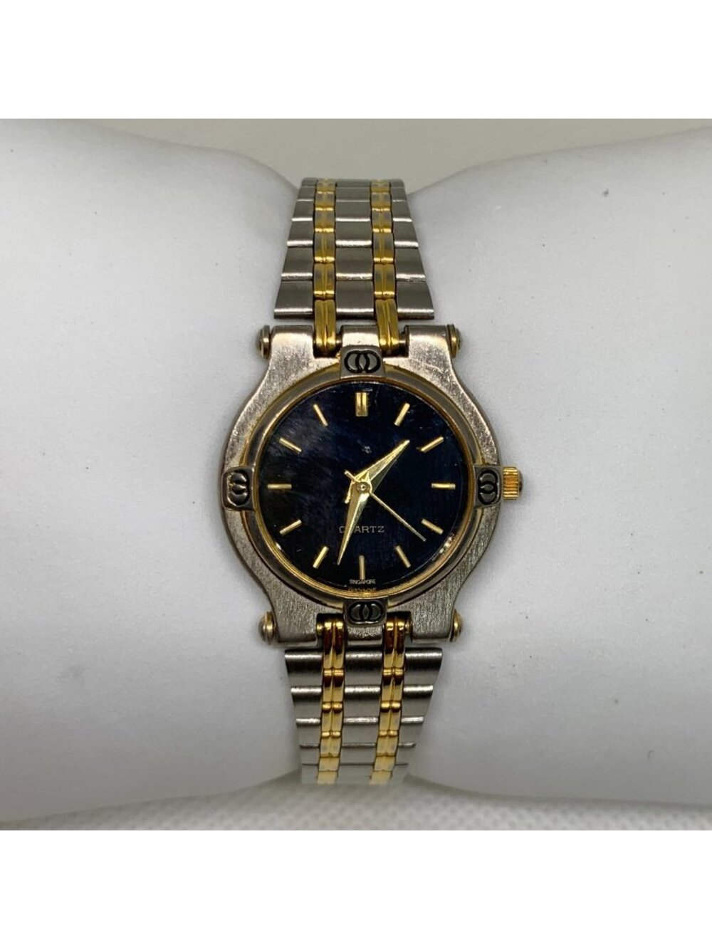 Vintage women’s watch silver gold tone black dial quartz analog 25mm running